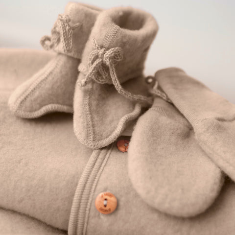 laine merinos polaire bio bonnet bébés, béguin bébé 100% laine bio,durable, laine biologique, Engel Natur, sand sable