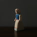 nouvelle collection Ostheimer jouets en bois, figurine femme fermier en bois fait a la main en allemagne