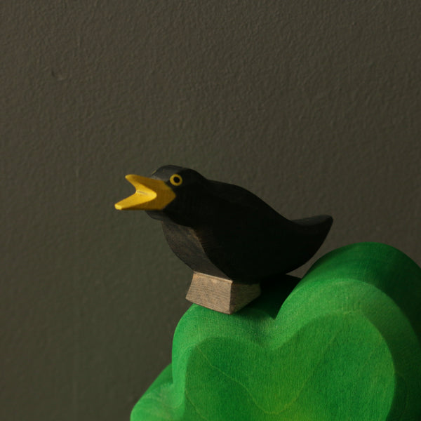 Ostheimer, animaux en bois, oiseaux merle en bois, figurine en bois jouet imaginaire