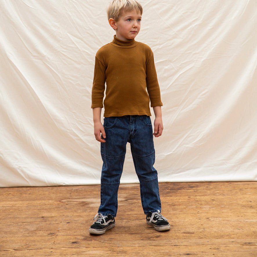 pantalon jeans enfants en coton biologique par Matona, denim jeans utility pants for kids by Matona