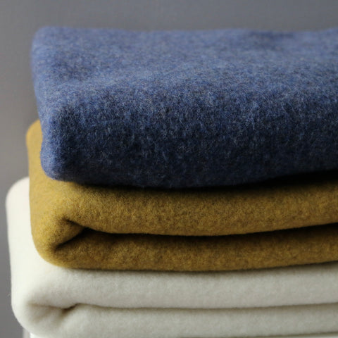 couverture bébé en 100% laine merinos biologique par Engel Natur chez Arbre Bleu, couverture laine polaire bio, grey