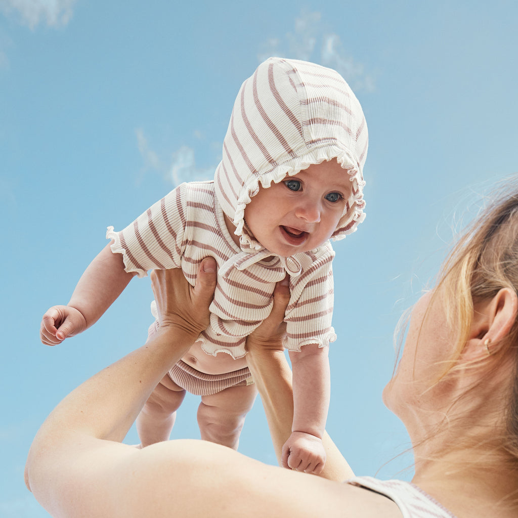 Béguin bébé avec volants pour fille nouvelle collection en soie et coton par Minimalisma