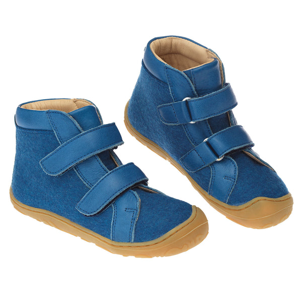 chaussures enfants en laine feutre bio couleur bleu, barefoot shoes children, par Disana & Werner