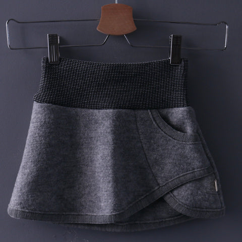 jupe en laine bouillie biologique par Disana Natur, en gris, jupe fille vêtement bio