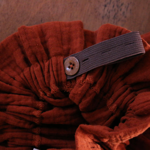jupe enfant avec ceinture paper bag par Siebenklein, couleur rust jupe en coton bio pour enfant chez aRbre bleu