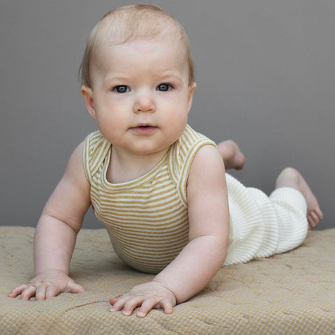 nouvelle collection, coton biologique body bébé sans manches par Serendipity Organics