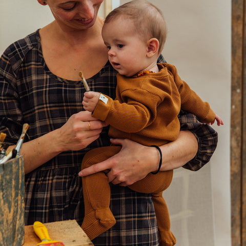 pyjama bébé avec texture waffle en coton biologique par Matona